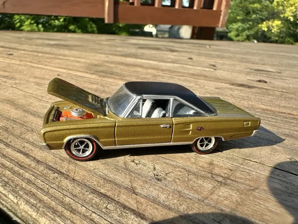LOOSE Greenlight 1:64 MCG S&C S2 1967 Dodge HEMI Coronet R/T